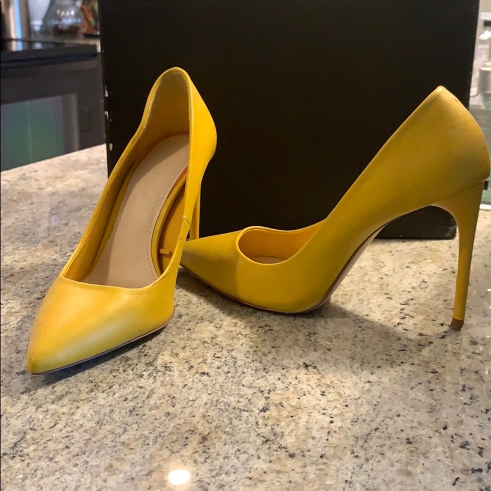 ZARA pumps
